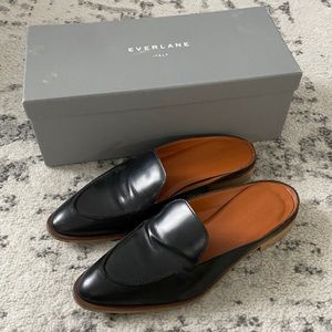 Everlane Modern Loafer Mule in Buffed Black Leather